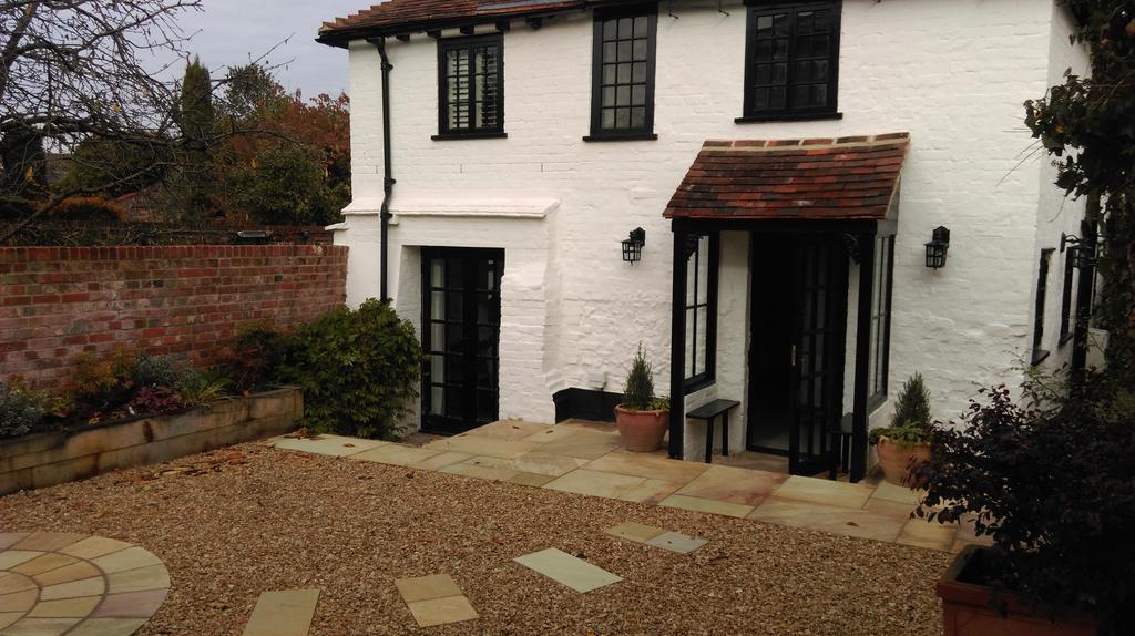 Henry VIII Cottage In The Heart Of Henley Esterno foto