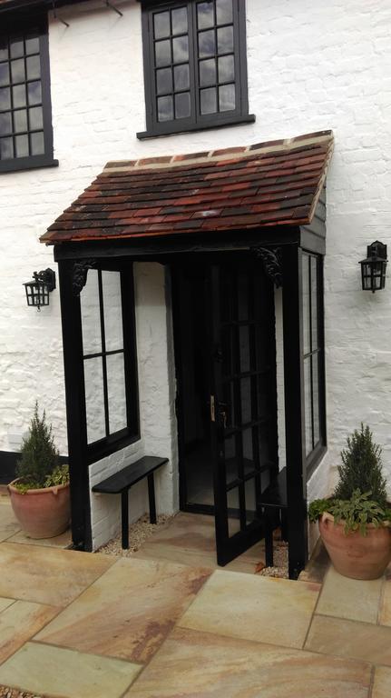Henry VIII Cottage In The Heart Of Henley Esterno foto
